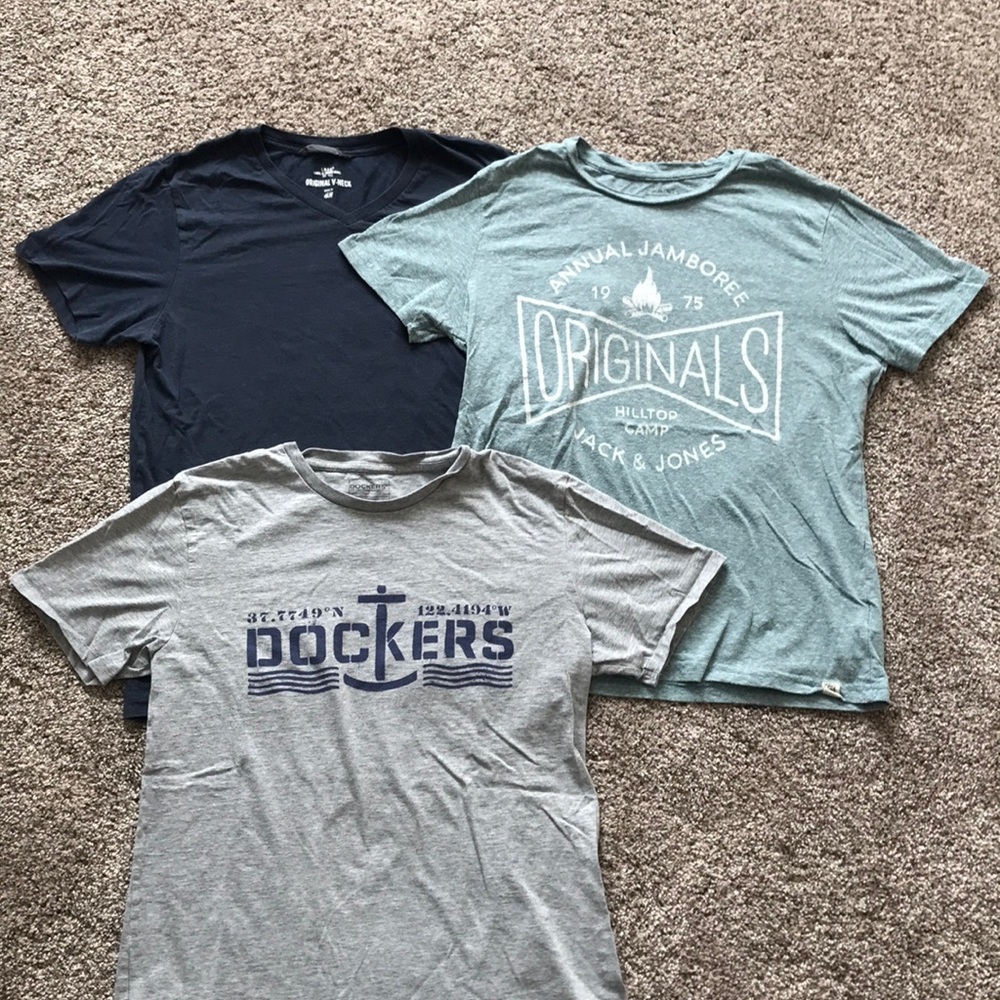 3 shortsleeved T-Shirts